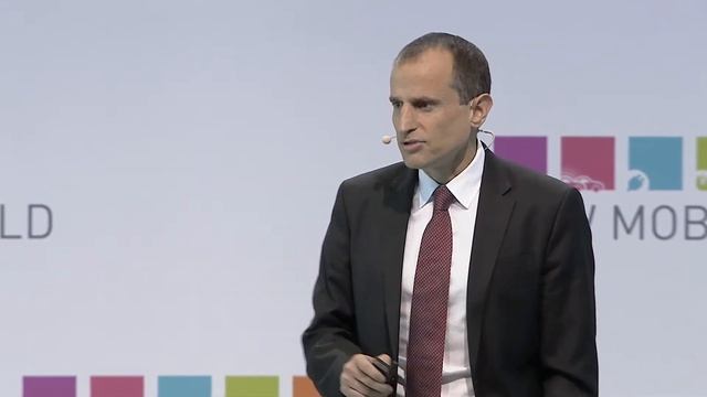 New Mobility World 2017 — Gabriel Seiberth: Data-Driven Business Models in Connected Car & Beyond