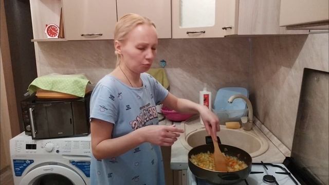 День электровеника! 😆 Готовлю ужин 😊 Будет вкусно! Приготовим и поболтаем!