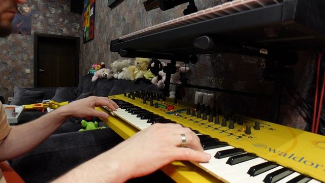 Waldorf Q sound