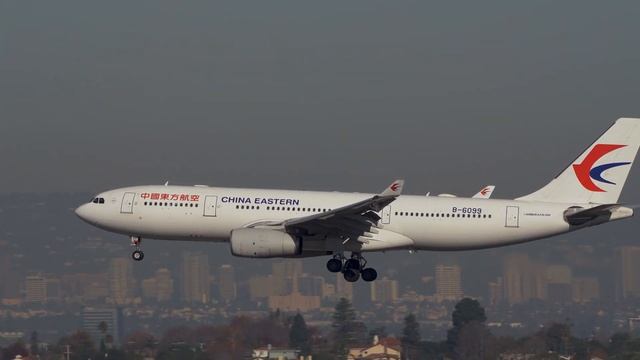China Eastern A330-200 arriving at Los Angeles International (LAX)