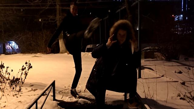 ТРИ КАПЮШОНА - ЭТОТ БИТ