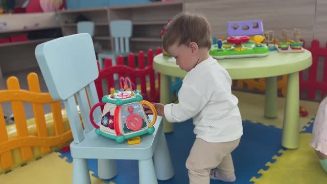 Влог | 11 месяцев | Пошли на развивашки | Покупки одежды и игрушек | Первый раз в игровом центре