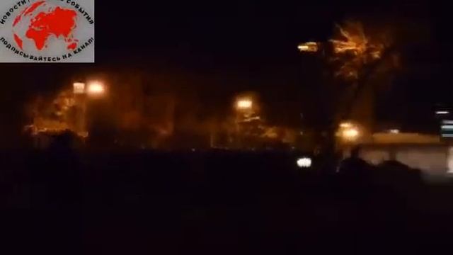 НИКОЛАЕВ 8 04 14 ПЕРЕСТРЕЛКА! СТОЛКНОВЕНИЕ МАЙДАНОВЦЕВ И ПРОРОСИЙСКИХ! 00 55 НОЧИ