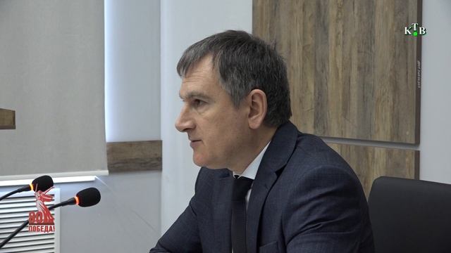 Райондин администрацияда.