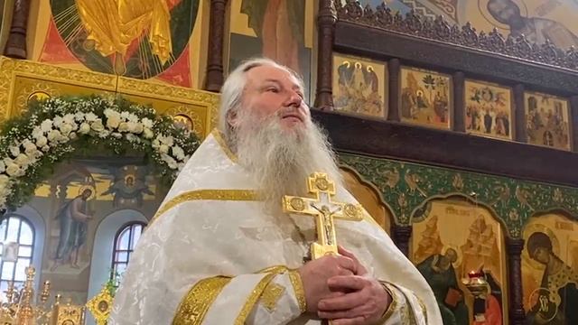 Иоанн Предтеча крестил водою в покаянии