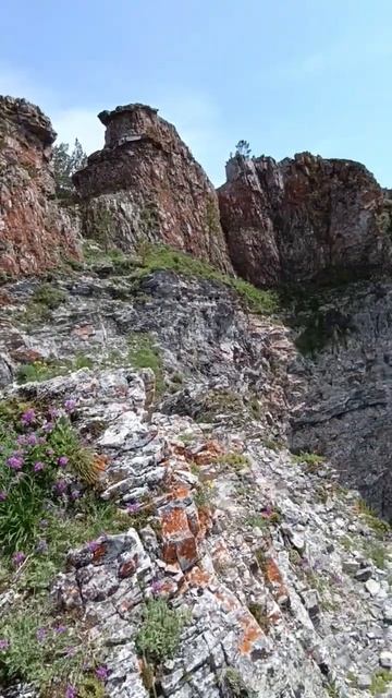 Скалы Архей пади Ушканьей. Большое Голоустное.