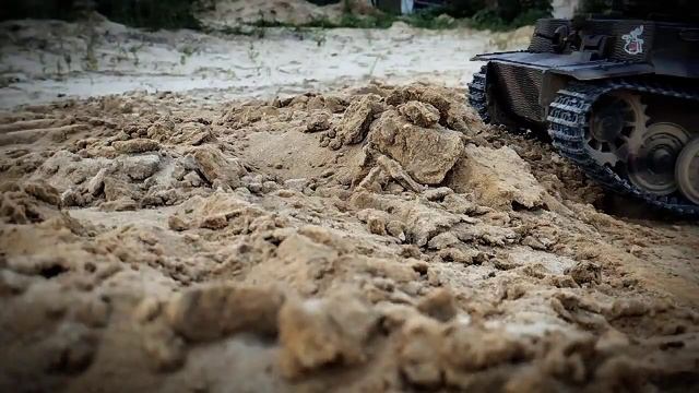 Tiger 1 Ausf E (sand test)