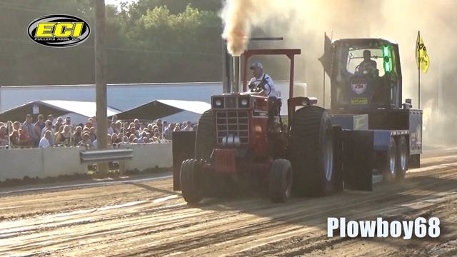 ECIPA 2 Hot 2 Farm Tractors in Springville, IA 2018