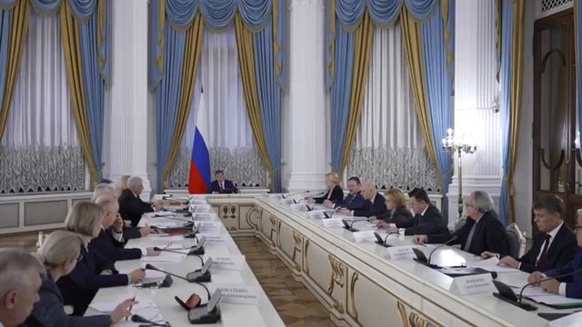 Медведев призвал немедленно выдворять из России мигрантов-наркоманов.