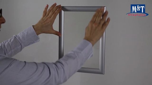 A4 WINDOW FRAME üvegre ragasztható plakátkeret, 25 mm gérvágott profillal