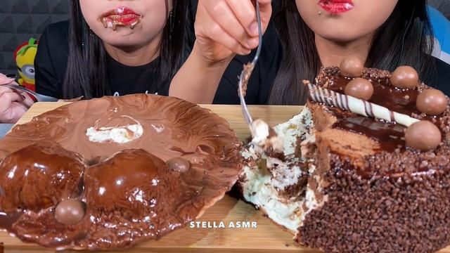 ASMR *FAILED* TRIPLE CHOCOLATE MOUSSE CAKE VS PROFITEROLE WITH LARA 먹방 Eating Sounds