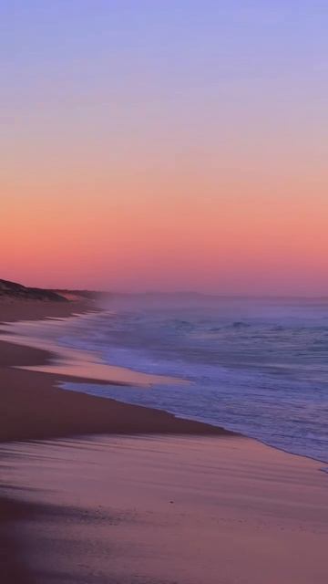 evening walk along 🏖️ #sunset