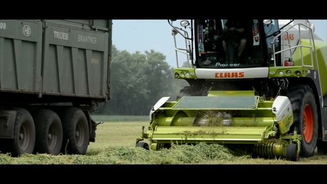 Senáže - Grass silage 2020 - Claas Jaguar 850 + John Deere 8330 + Tatra 815 - 148; ORAGRO