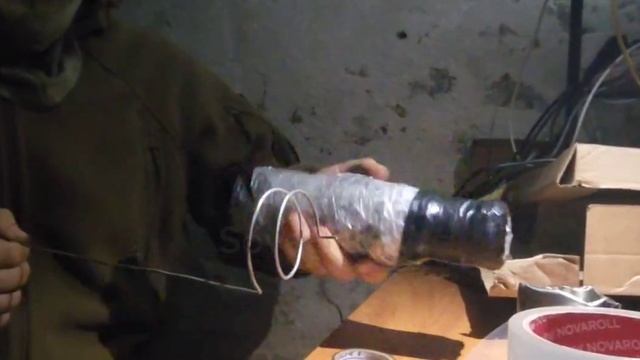Бойцы СПН "Ахмат" из роты "Моисея" @gefestwar  делают сбросы на укрепы террористов