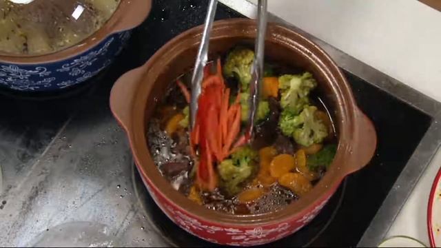 Temp-tations Old World or Floral Lace 3qt. Round Stove Top Baker on QVC