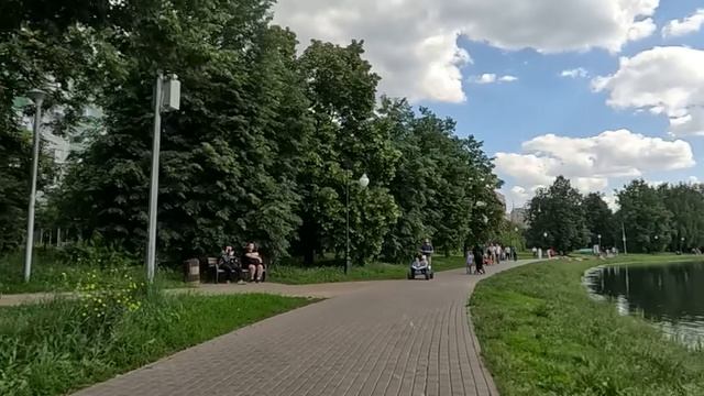 Немая уборщица втихаря исправляла отчеты бухгалтерии… А на важных переговоры, партнеры оцепенели от…