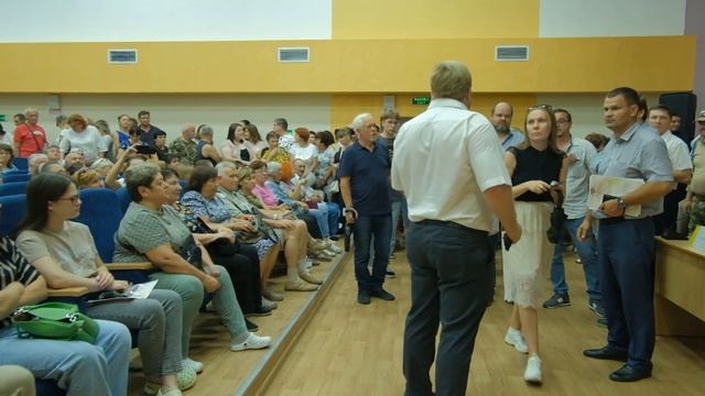Жители Тавровского поселения обсудили строительство очистных сооружений