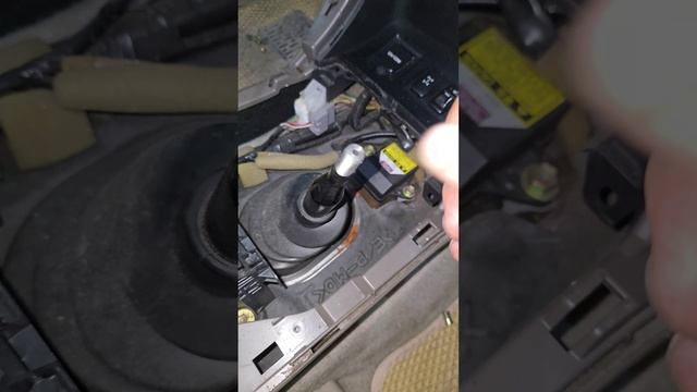 Toyota Land Cruiser Prado настройка стояночного тормоза