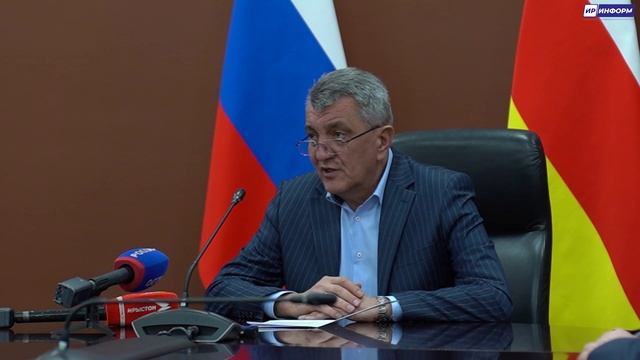 Награждение лауреатов премии Главы РСО-А в области развития добровольчества