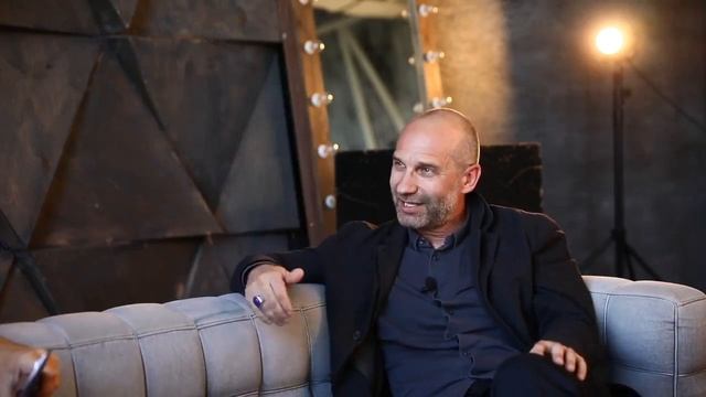 Интервью с Алексеем Разумовым. Что такое секс? Что ты делаешь, когда работаешь с сексуальностью?