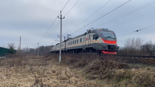 Электропоезд ЭП2Д-0067 платформа Захарово до станции Дубна. 31.01.2025.