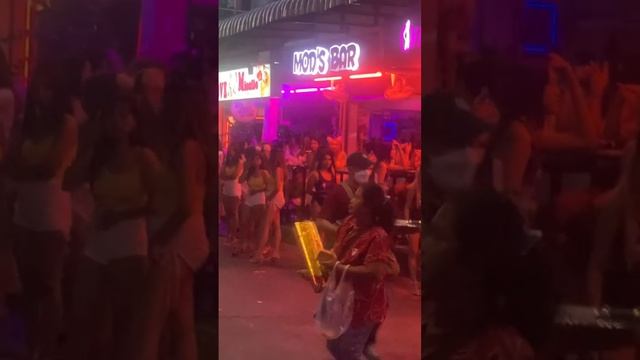 Walking street Thailand soi 6 Pattaya Lady bar Lady boy hidden camera  Angel Bar