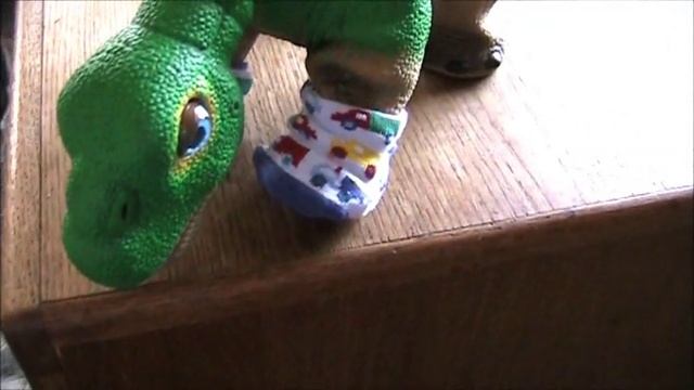 Pleo Paint moving test