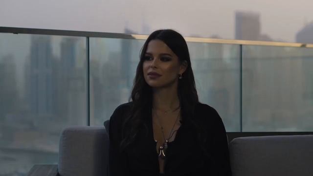 Подкаст Анар Дримс и Дарина Богданова.