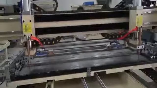 Станок координатной контактной сварки дверей