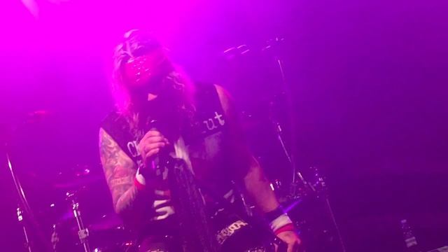 Steel Panther - She's On The Rag [Acoustic] Live @ Helsinki, Finland 15/9/2016