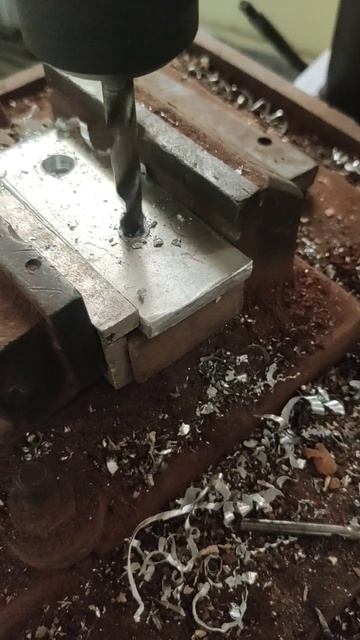 Drilling in Aluminium Metal | Drilling Process | Drill Machine | Types of Drill Bit #youtubeshorts