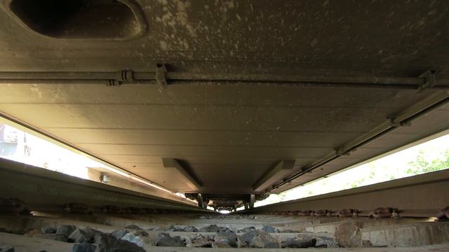 Под животом Штадлерcкого электропоезда / Under the tummy of Stadler EMU