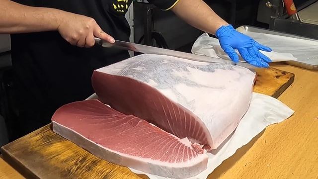 Super fresh Giant Bluefin Tuna and Marlin Cut for Sashimi - Taiwan seafood