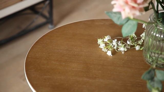 Jaw-dropping Farmhouse Living Room Coffee Table - A Perfect Blend of Vintage and Rustic Style!