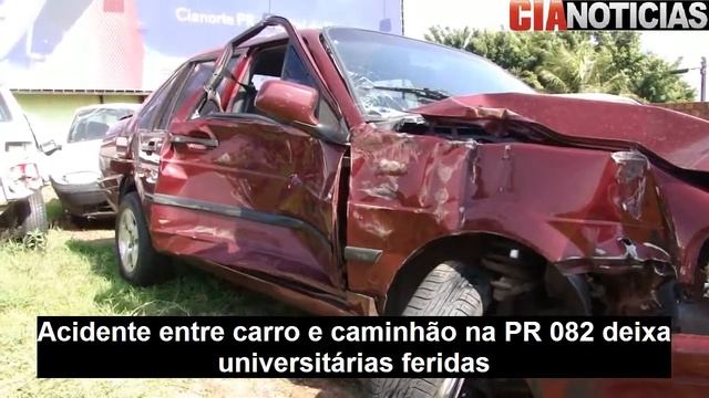 Acidente entre carro e caminhão na PR 082 deixa universitárias feridas