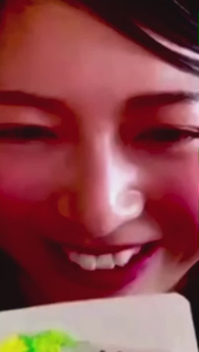 👁️↓👁️