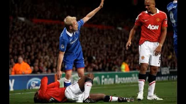 Antonio Valencia Breaks His Leg - Valenica Leg Break - Manchester United 0-0 Rangers