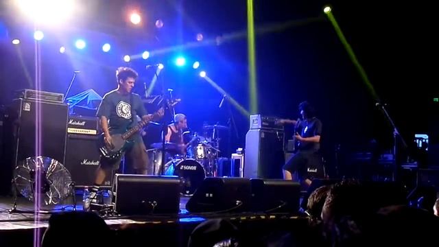 VALIUM - EN VIVO - MILO GOES TO SANTIAGO  CHILE 2016