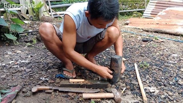 Cara Memasang Gagang Palu menggunakan Rotan