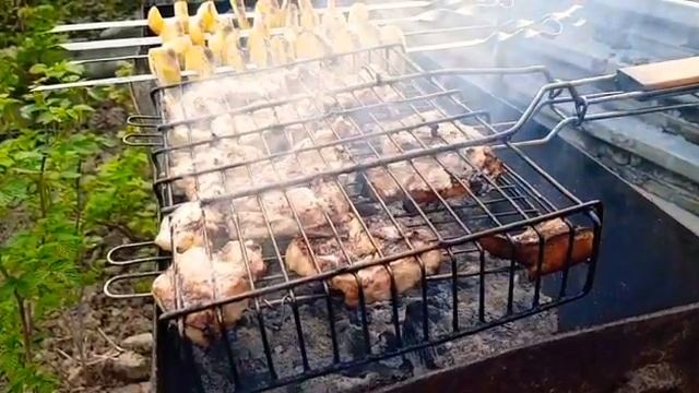 GRILL DAT MEAT #bbq #meat #slowmotion #beef #russia #travel #freesoul #traveltrip #happy #india #te