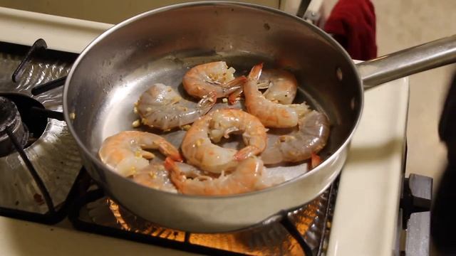 How to make Cajun Garlic Shrimp! Boiling Crab copy cat recipe!