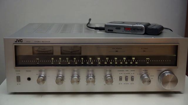 JVC R-S7 AM/FM Stereo Receiver (1979-80)