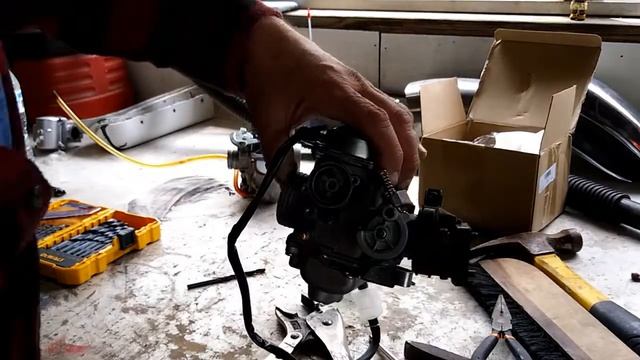 1993 Yamaha Riva xc125 (Yamaha Beluga) Carburetor replacement PT 2.