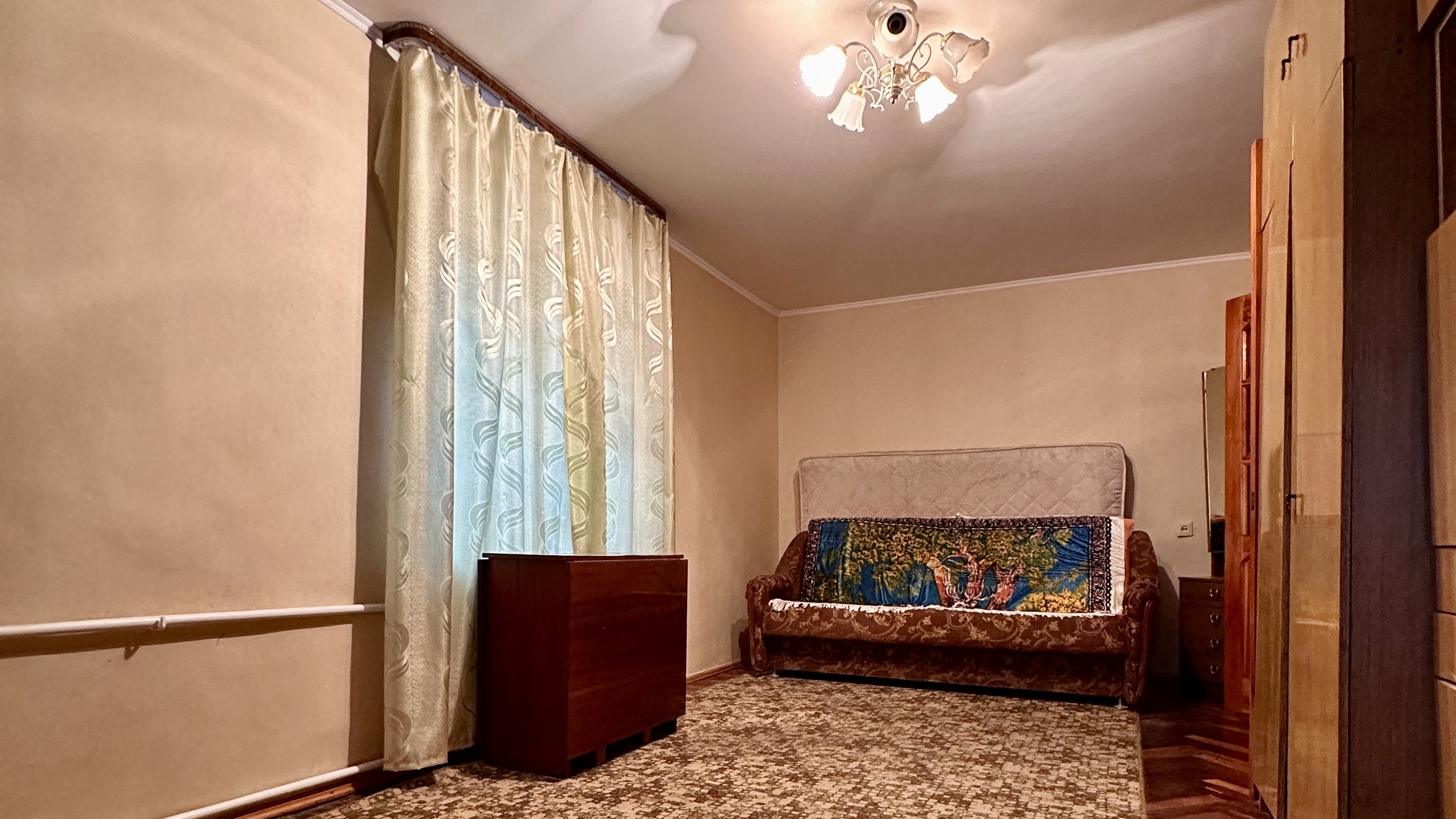 Продается уютная 1-комнатная квартира в центре Ростова! Отличная локация и комфорт 🏡