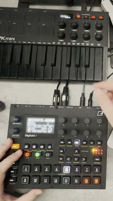 Kitnotik techno - Mode 2o25 Jam session Short(3)-9