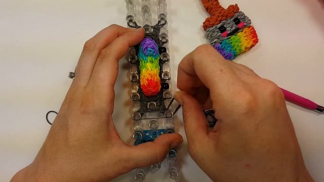 Happy Paintbrush Tutorial by feelinspiffy (Rainbow Loom)