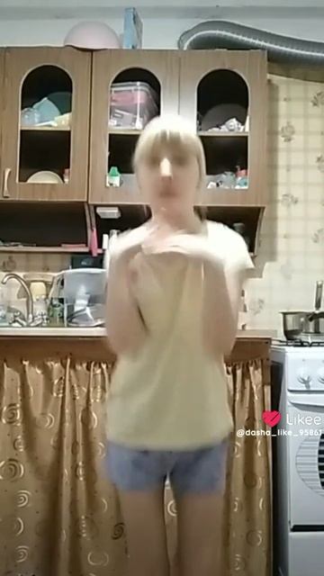 Like_7466129097056289526.mp4