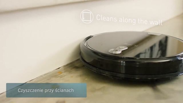Robot sprzątający ZACO (ILIFE) A8 i pies - stróż domowego porządku!