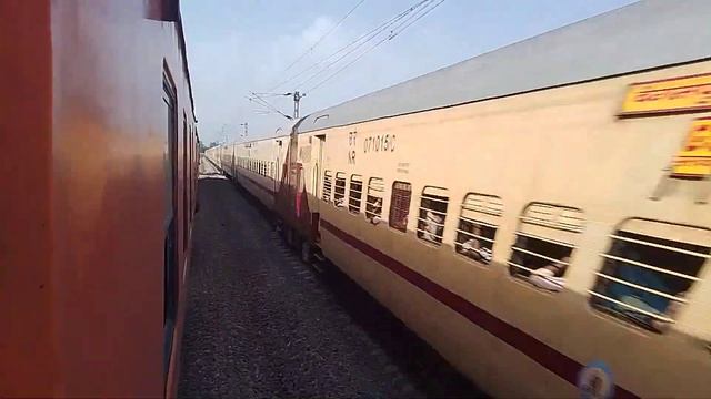 VARANASI - JAMMU TAWI BEGUMPURA EXPRESS 🔥 XING AT 130 KM/PH • 12237/38 • ON BOARD  04641/42 •