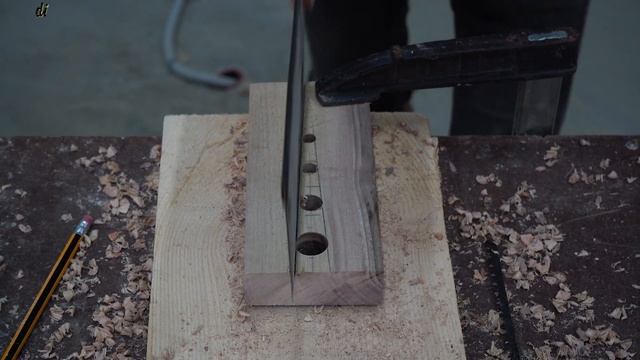 DIY Dowel Maker Using Jigsaw Blades